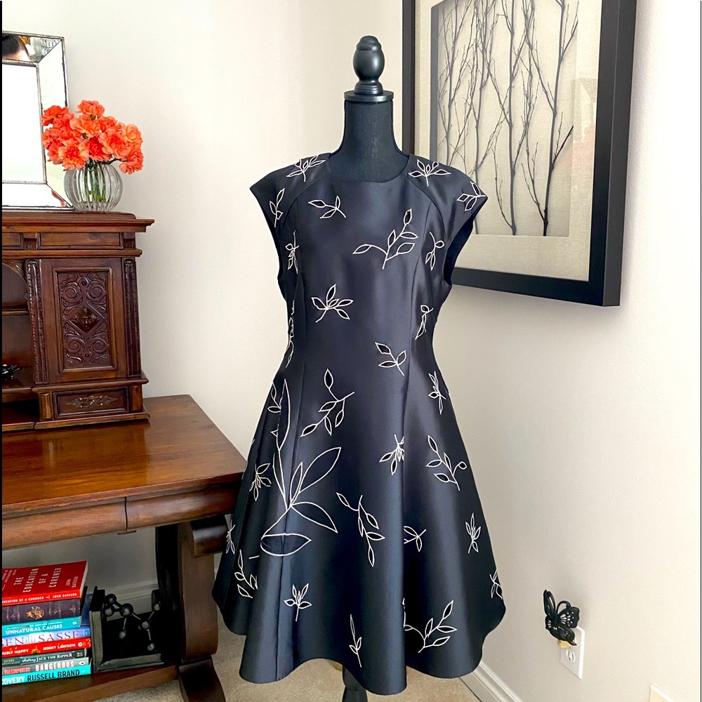 Sachin & Babi NOIR floral 50s style dress
